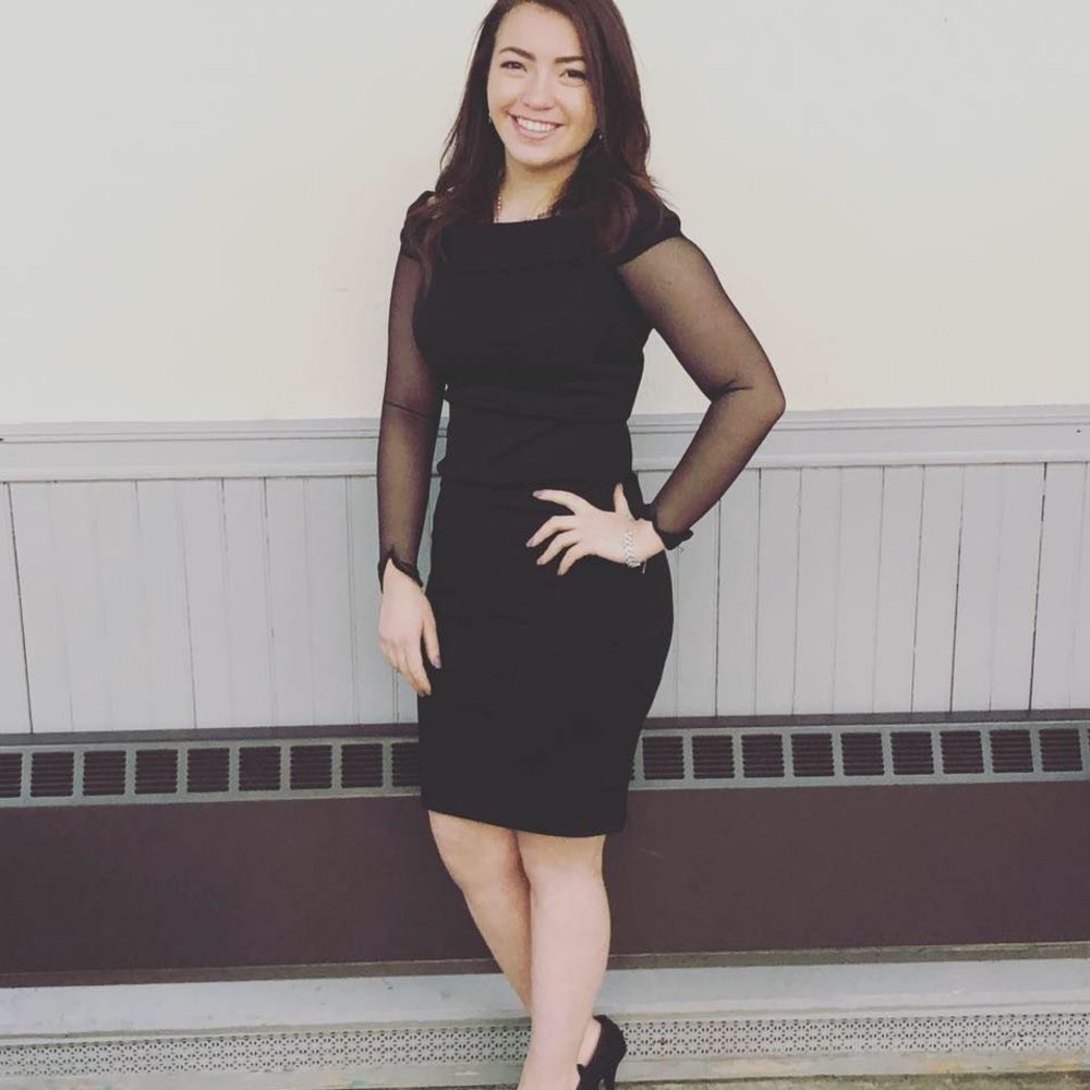 Meet your Posher, Eva